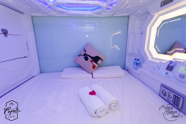 capsule-8.jpg