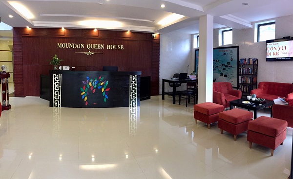 mountain-queen-house-11.jpg