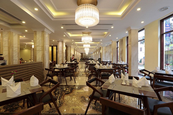 Restaurant-sapa-lengend.jpg